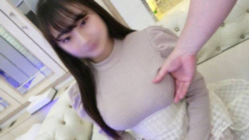 【附豪華特典】浪漫主義的自拍師所渴望的，童顏可愛臉的18歲咖啡店員的白皙美巨乳肉感身材。