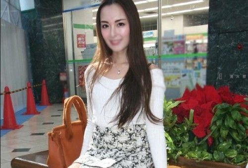 [期間限定で大放出!15000pt➡1980pt]無修正＜初めての3P体験＞大手町商社美人OL❤生ちんぽ２本に恍惚な表情を浮かべて悦び串刺しズッコンバッコン！乱れっぷりに興奮が止まらず２連中出し！